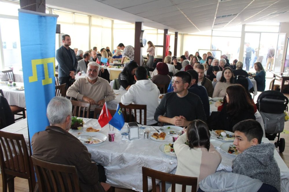 Kırım Dernekleri Türkiye’ye göç eden soydaşları için bir araya geldi