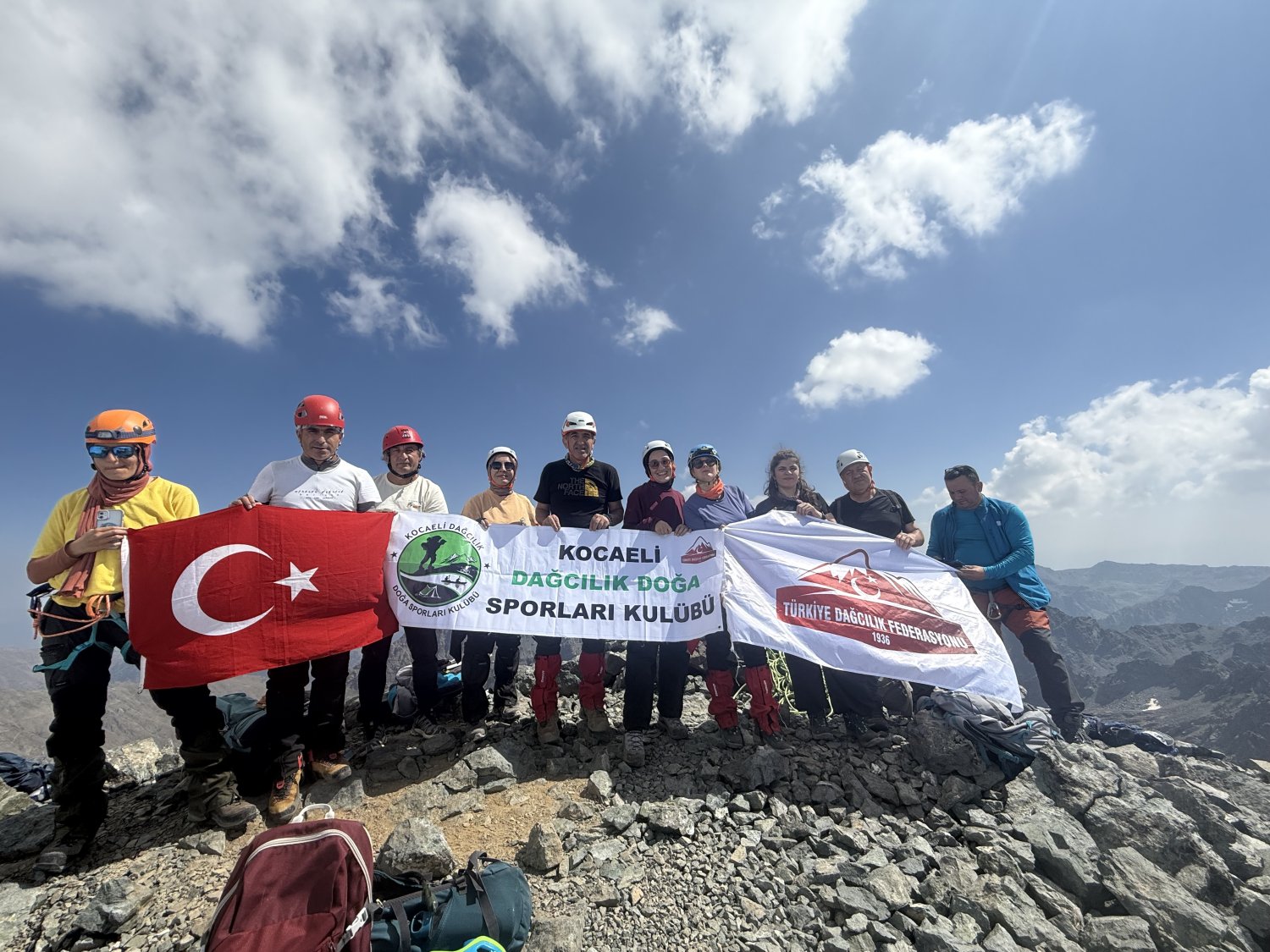 Kocaeli Dağcıları, Kaçkar Ve Verçenik'in Zirvesinde!