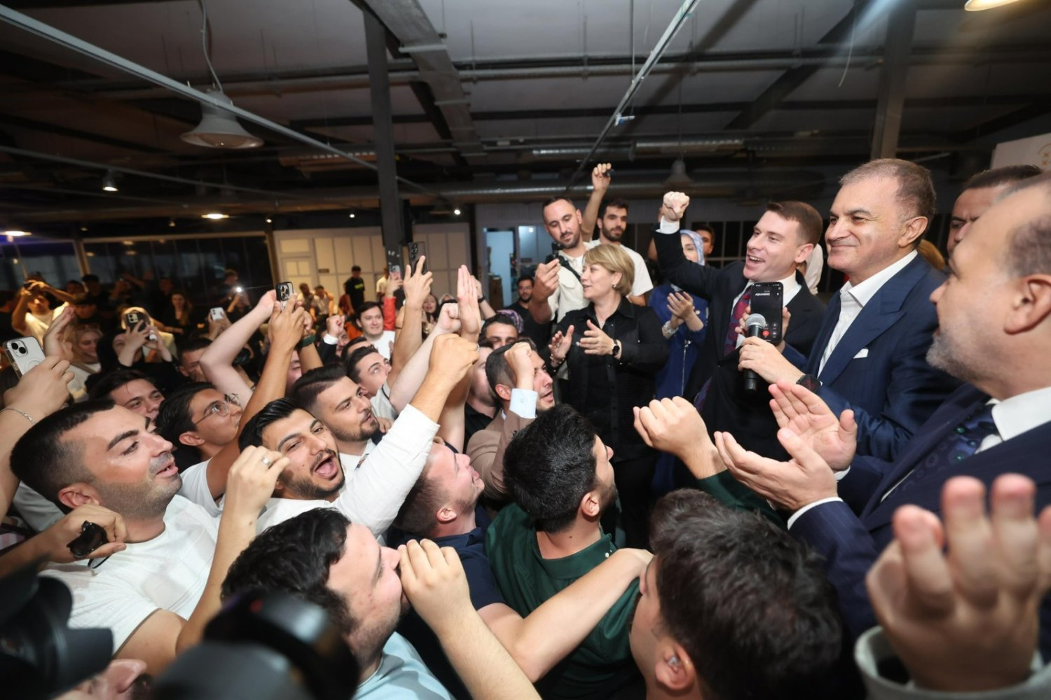 Cumhurbaşkanı Erdoğan’dan Kocaeli Gençlik Kollarına Övgü Dolu Sözler