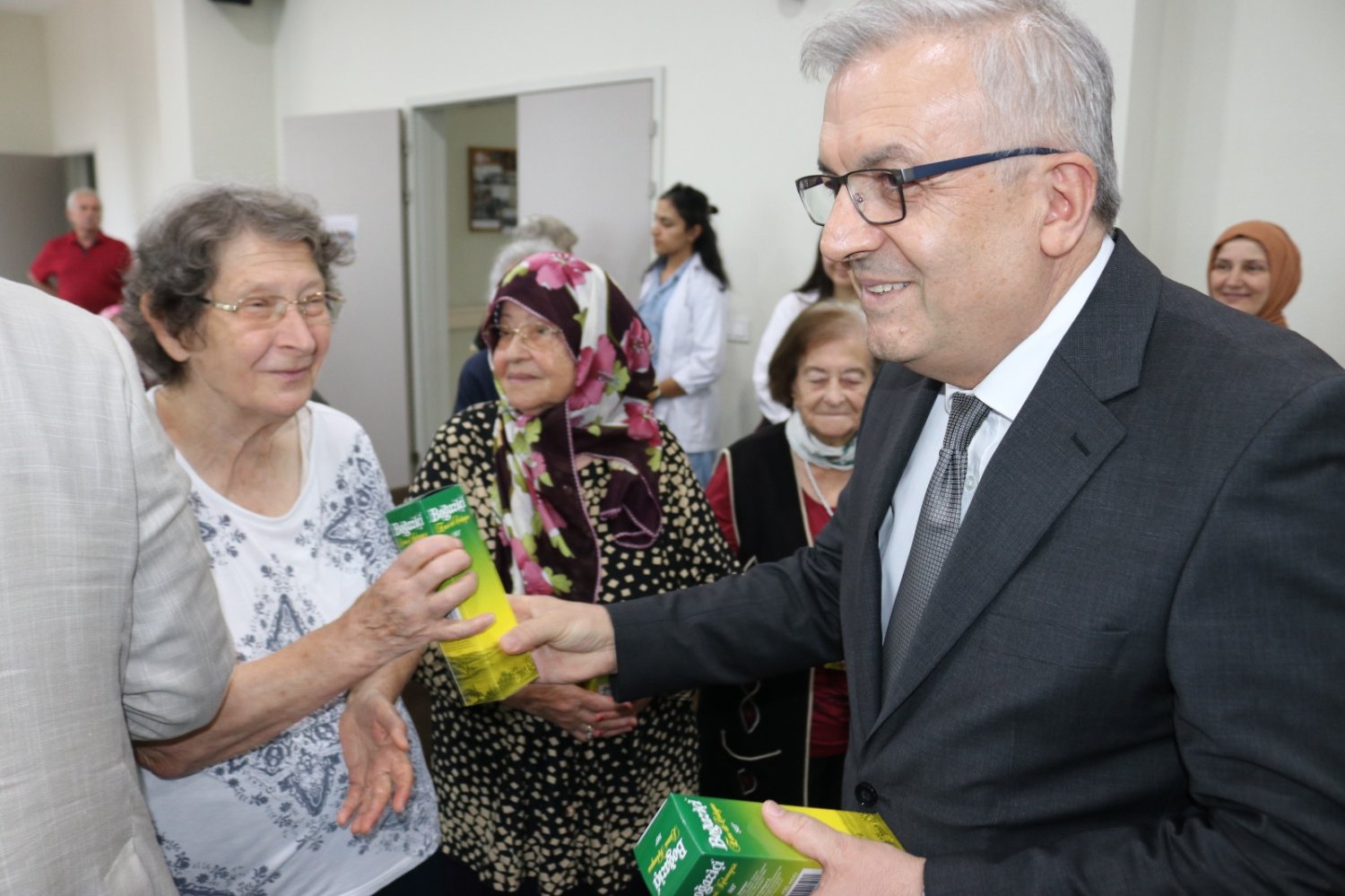 Halk Sağlığı Haftası’nda Aile Hekimleri Vatandaşla Buluştu