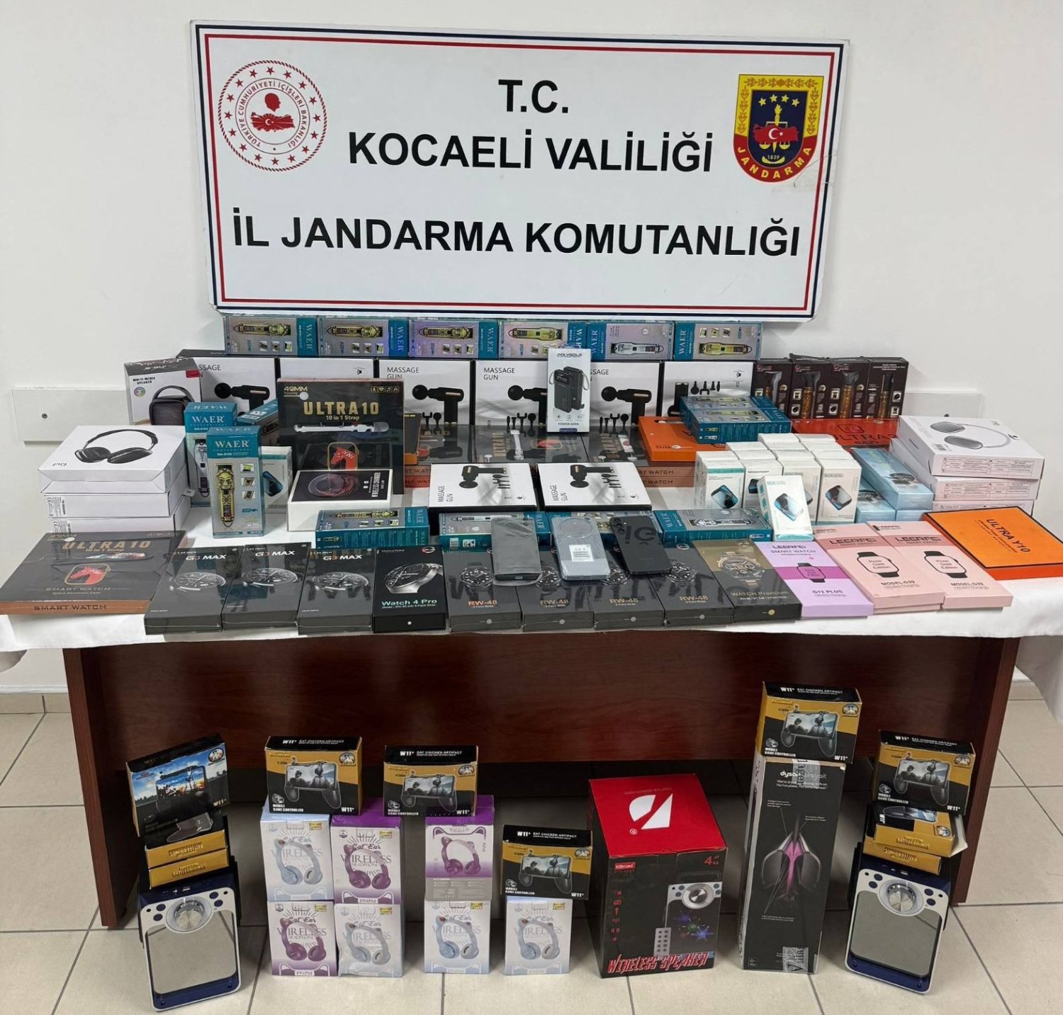 2,5 Milyon Liralık Kaçak Ürün Yakalandı!