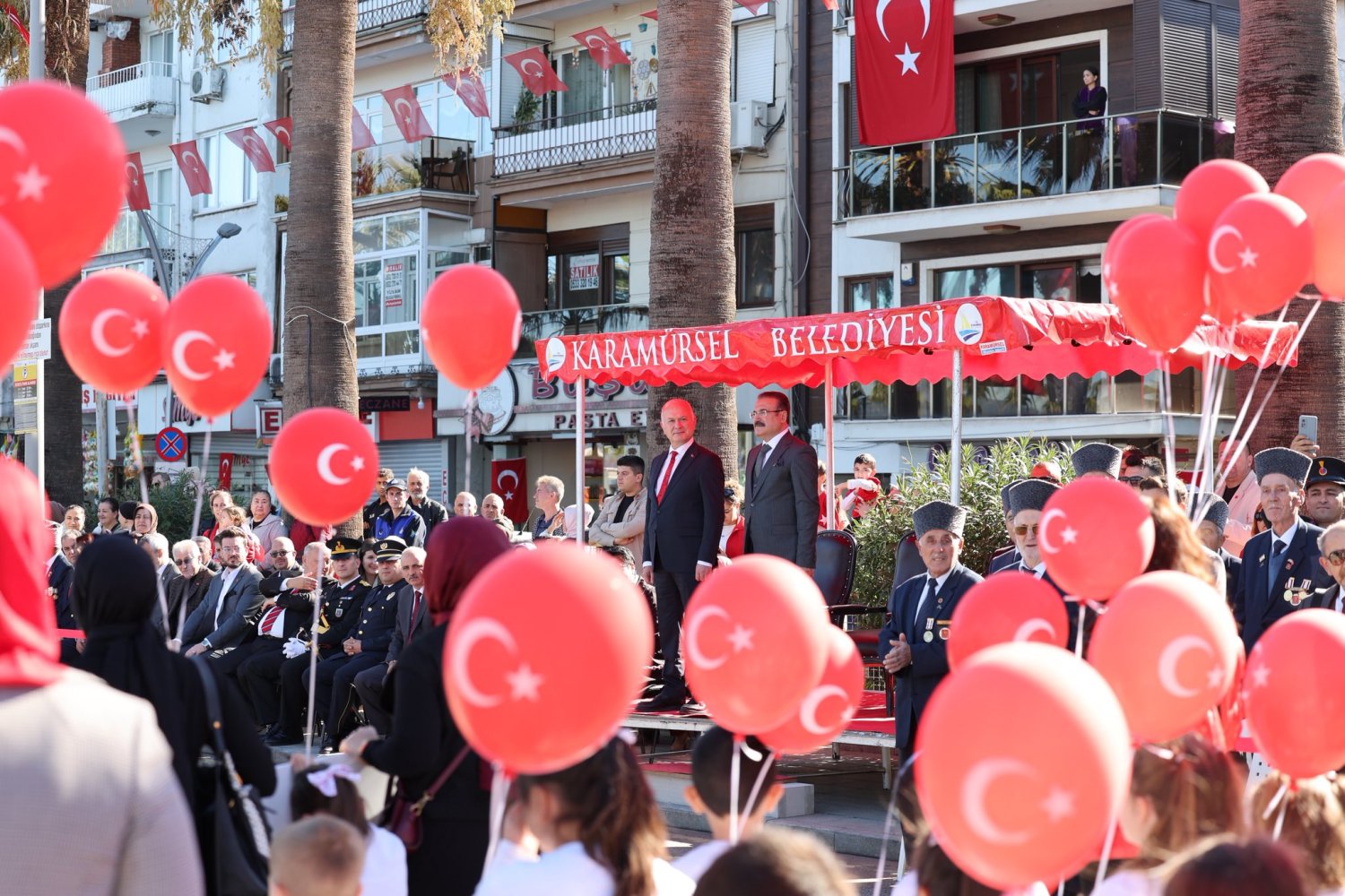 29 Ekim Cumhuriyet Bayramı Karamürsel'de Coşkuyla Kutlandı