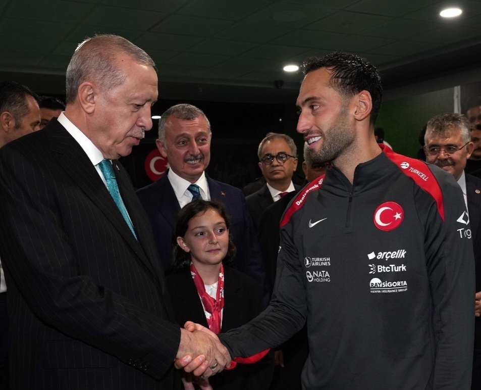 Başkan Büyükakın’dan; Milli Takımımıza Tebrik Kocaeli’ye Teşekkür