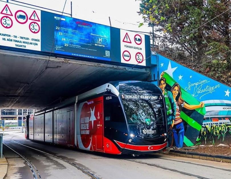 Büyükakın Duyurdu: Milli Maç Saatinde Tramvay Ücretsiz