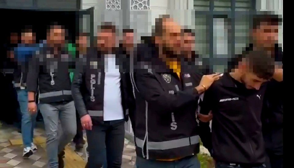İzmit’te Silahlı Saldırıya Karışan 12 Kişi Tutuklandı