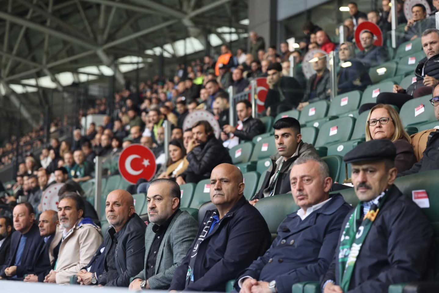 Protokol Tribünden Kocaelispor’un Galibiyetini İzledi - Görsel 2