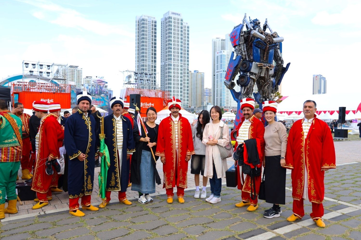 Sizleri Burada Görmekten Çok Mutlu Oldum