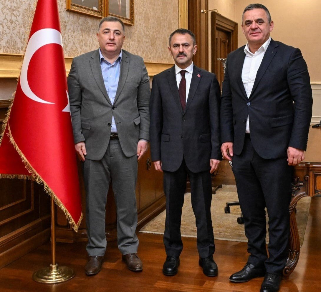 Hizmet-İş’ten Vali Aktaş’a Ziyaret