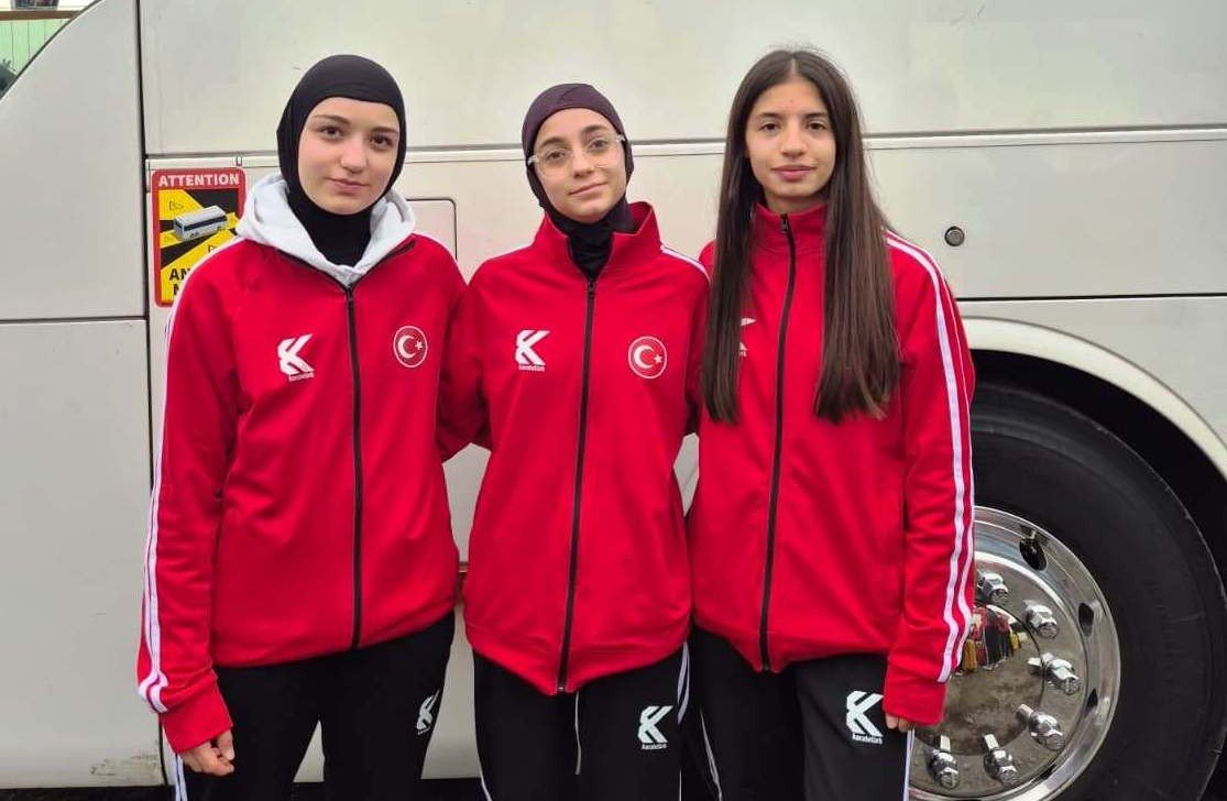 Körfezli Karateciler Madalya Aşkıyla