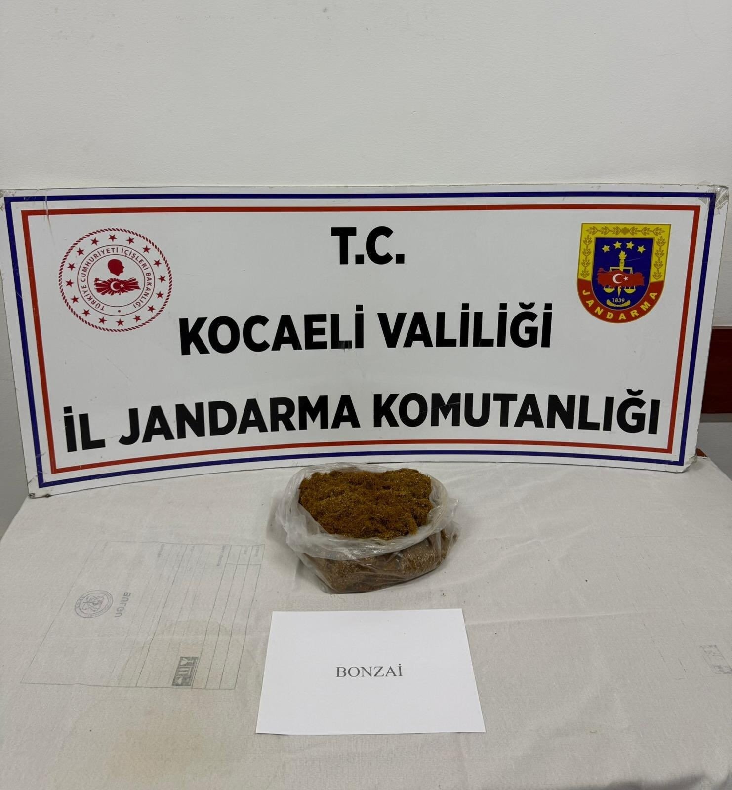 1,3 Kilo Bonzai Ele Geçirildi