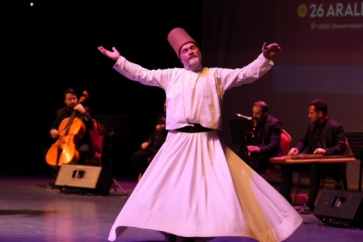 Aşk Meydanı’nda Aşkın Musikisi Ve Sema Buluştu