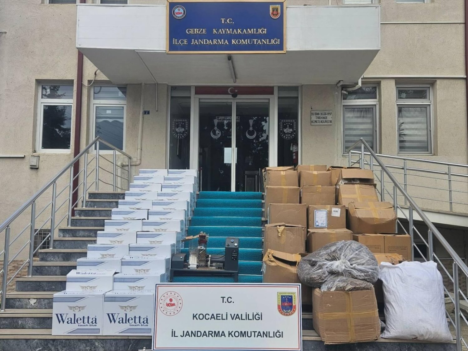 Darıca’da Kaçak Tütün Operasyonu