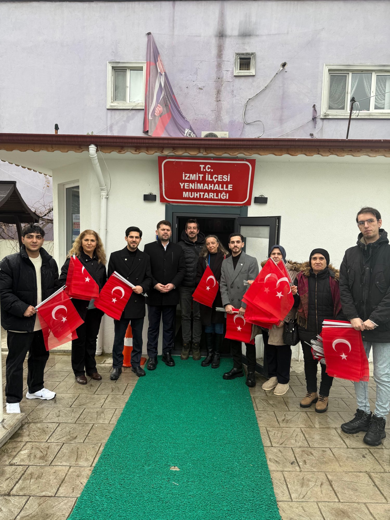 İyi Parti İzmit Bayrak İçin Sahaya İndi