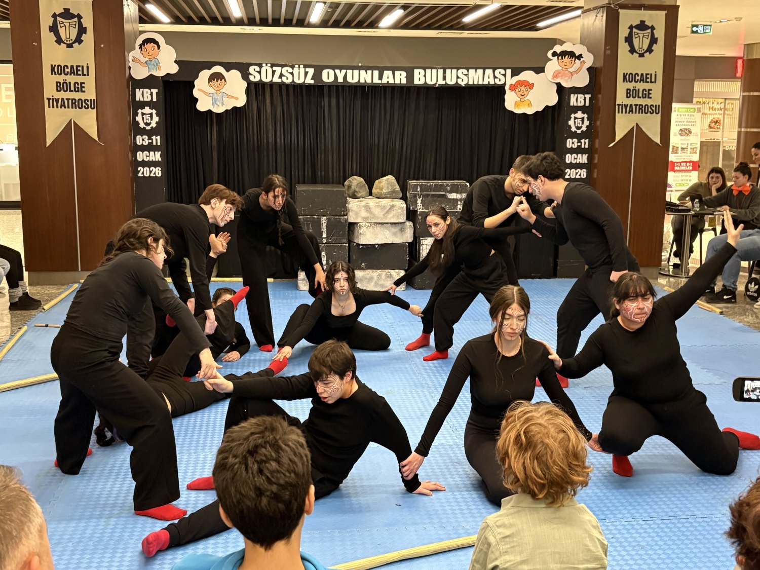 Kocaeli’de Sözsüz Oyunların Büyüsü Başladı