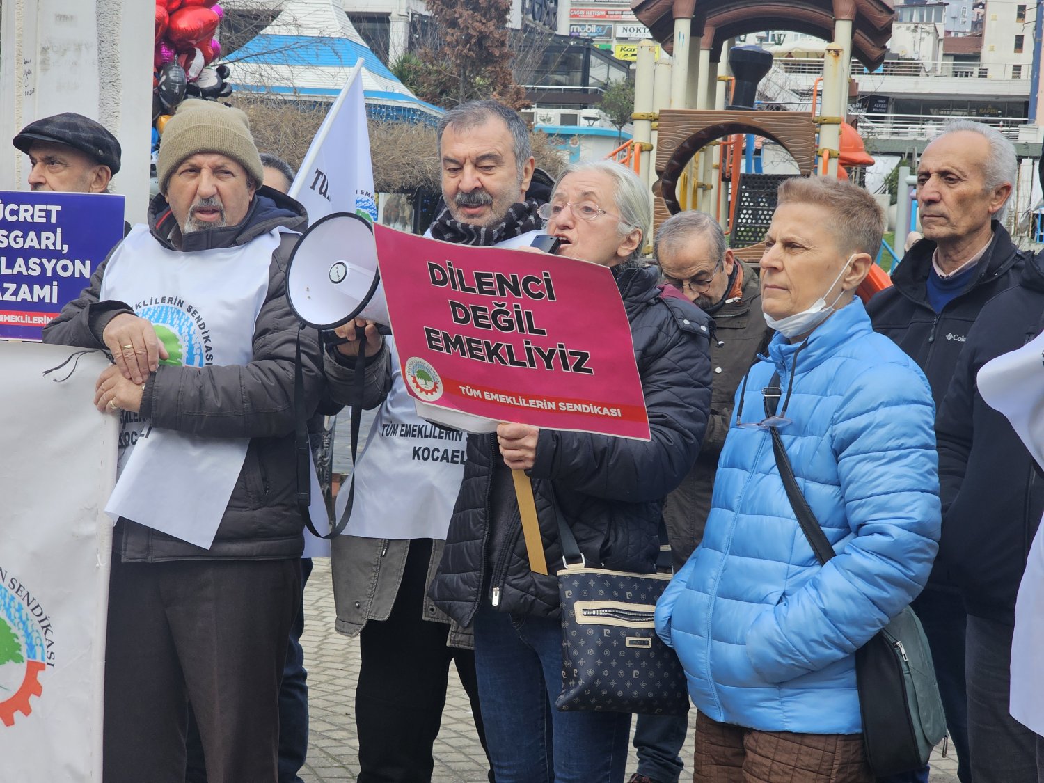 Tüm Emekliler Sendikası’ndan İnsan Hakları Parkı’nda Sert Açıklama
