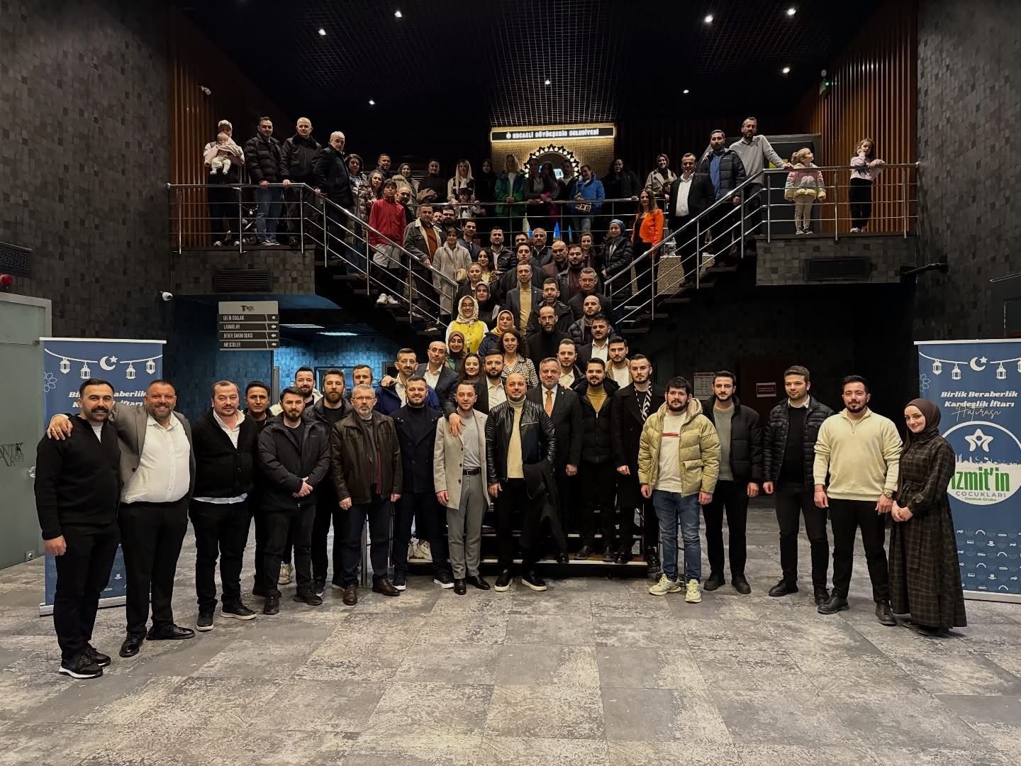 İzmit’in Çocuklarıyla Aynı Gönül Sofrasında İftar Açtılar