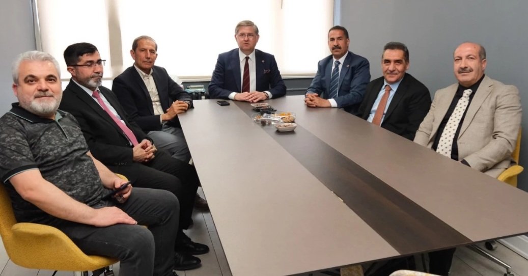 AK Partili Yaman’dan Yıldızlı’ya Duygu Yüklü Taziye Ziyareti