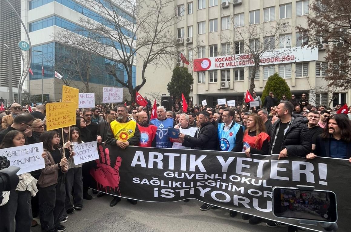 Eğitimcilerden Şiddete Karşı Güçlü Tepki