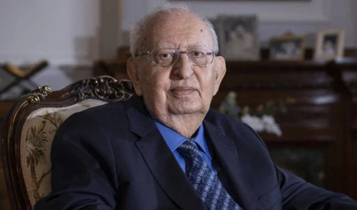 Hüsamettin Cindoruk Hayatını Kaybetti