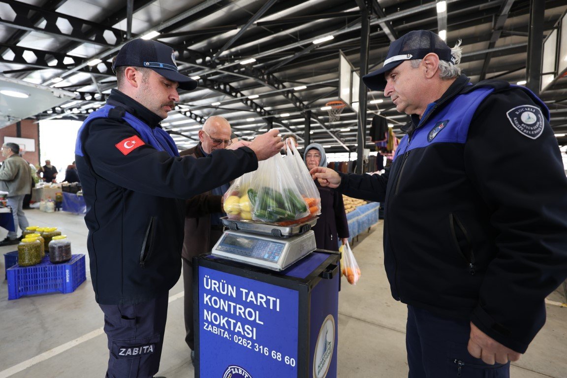Kartepe Zabıtasından Pazar Denetimi