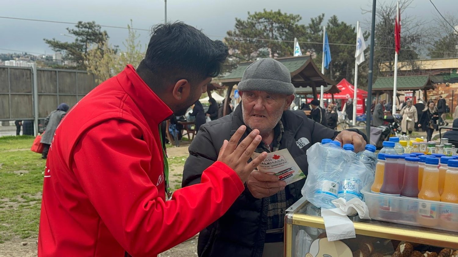 Sen Anlat İzmit Perşembe Pazarında