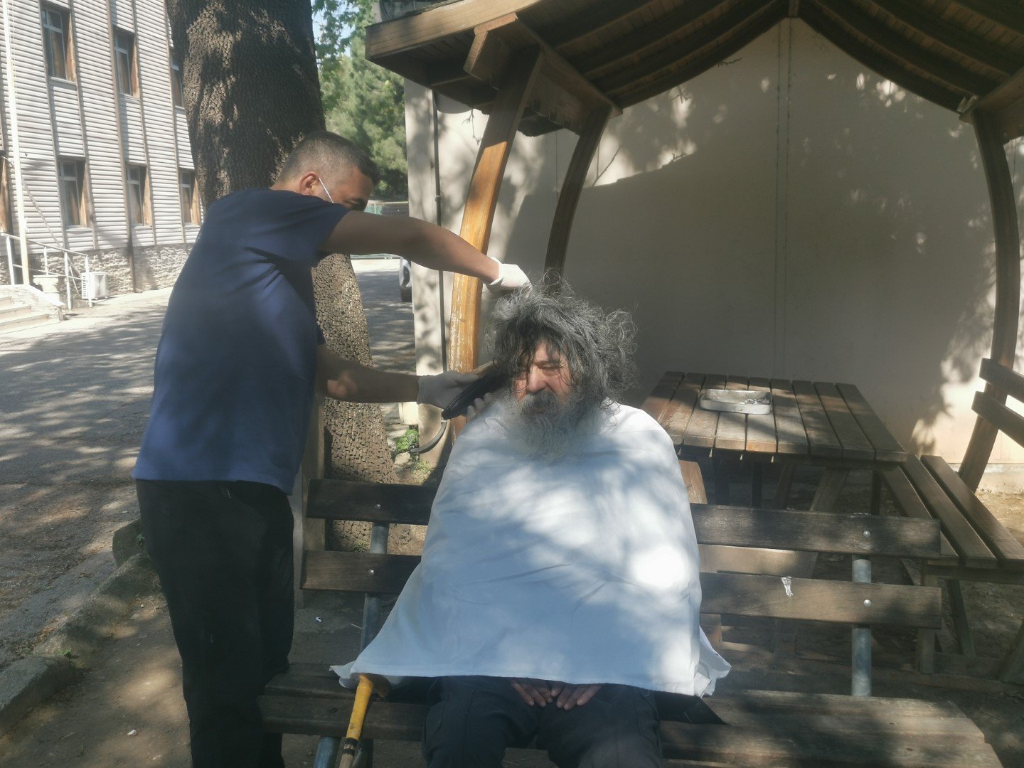 Çöp Evden Büyükşehir’le Hayata Tutundu