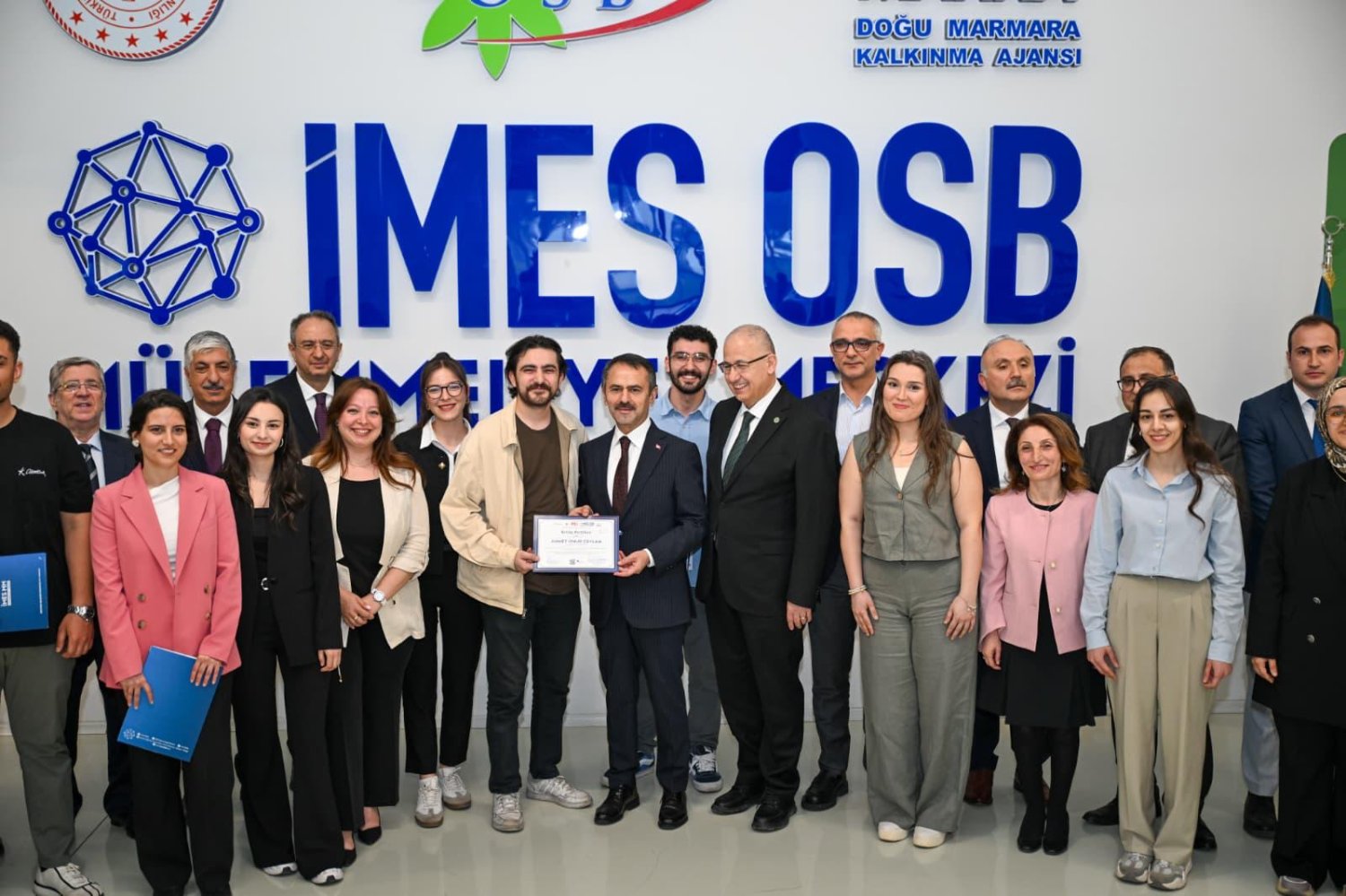 İstihdam Garantili Mühendislik Programında Sertifika Heyecanı