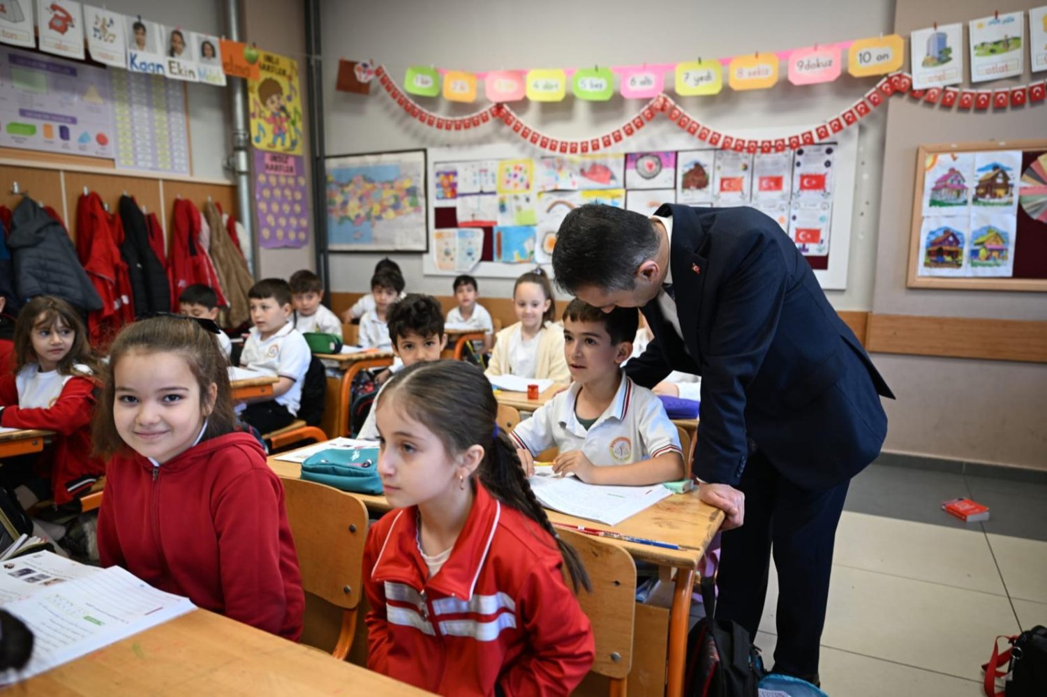 Vali Aktaş’tan İzmit’te İki Okula Ziyaret