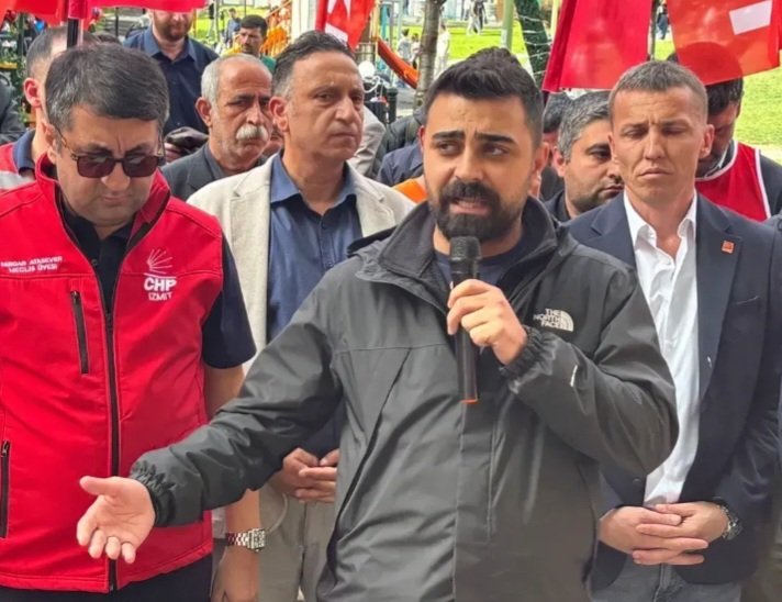 Zorer: Partimizi Siz Hainlere Teslim Etmeyiz