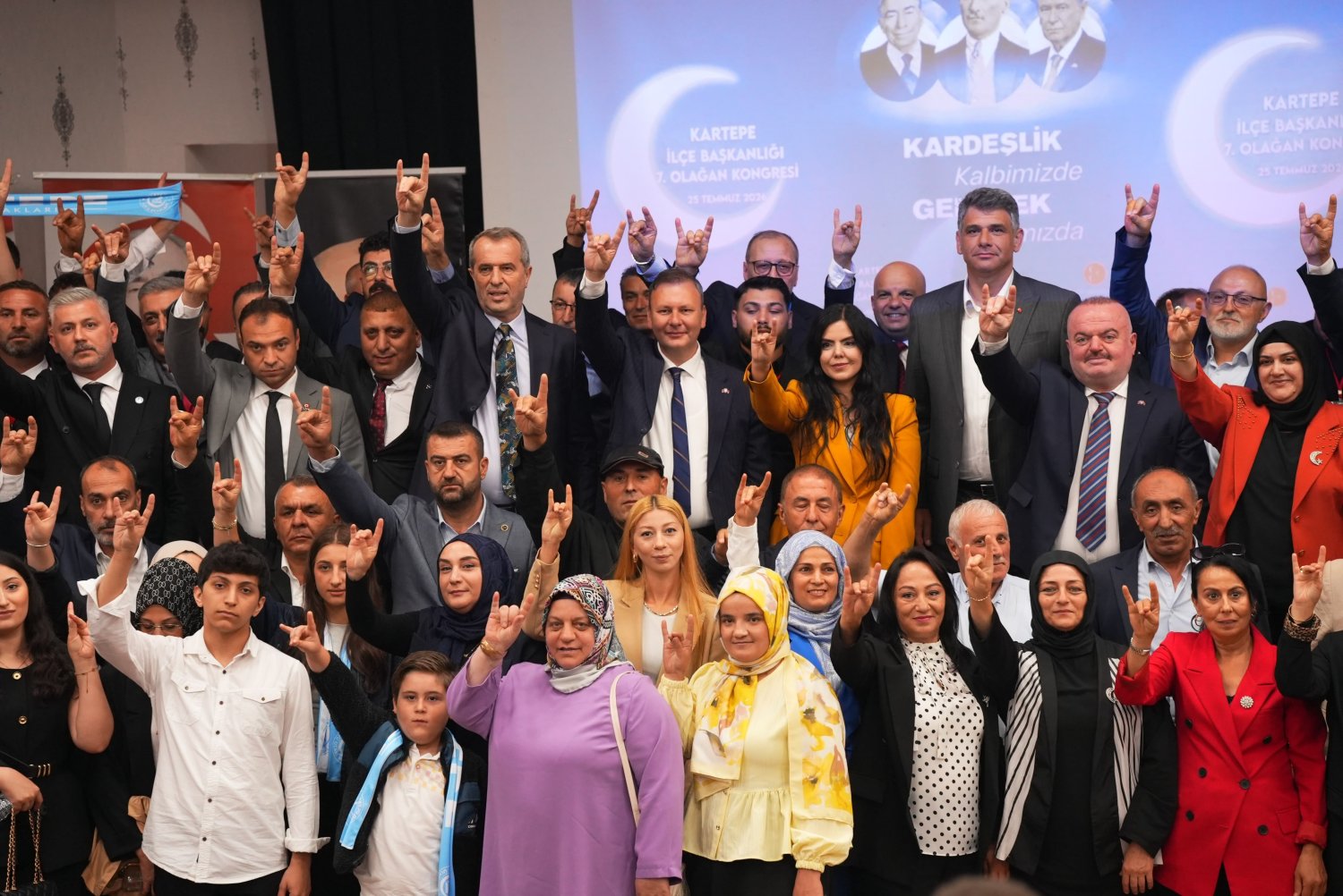 MHP'de İzmit ve Kartepe'de Güven Tazelendi