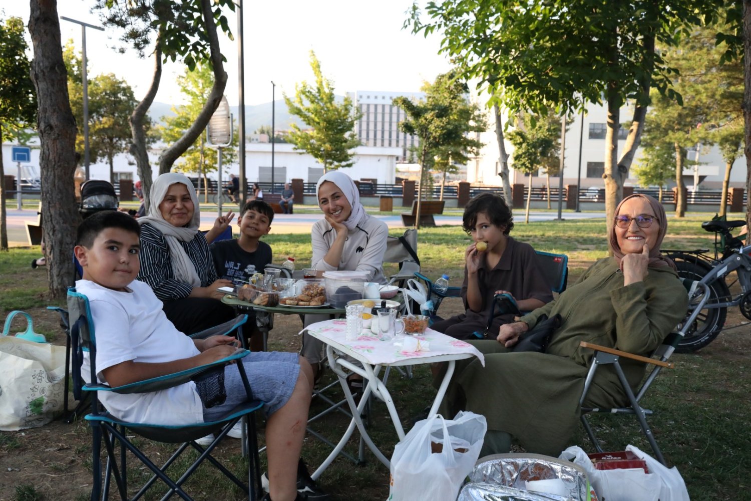 Bu Parkın Her Köşesinde Hayat Var