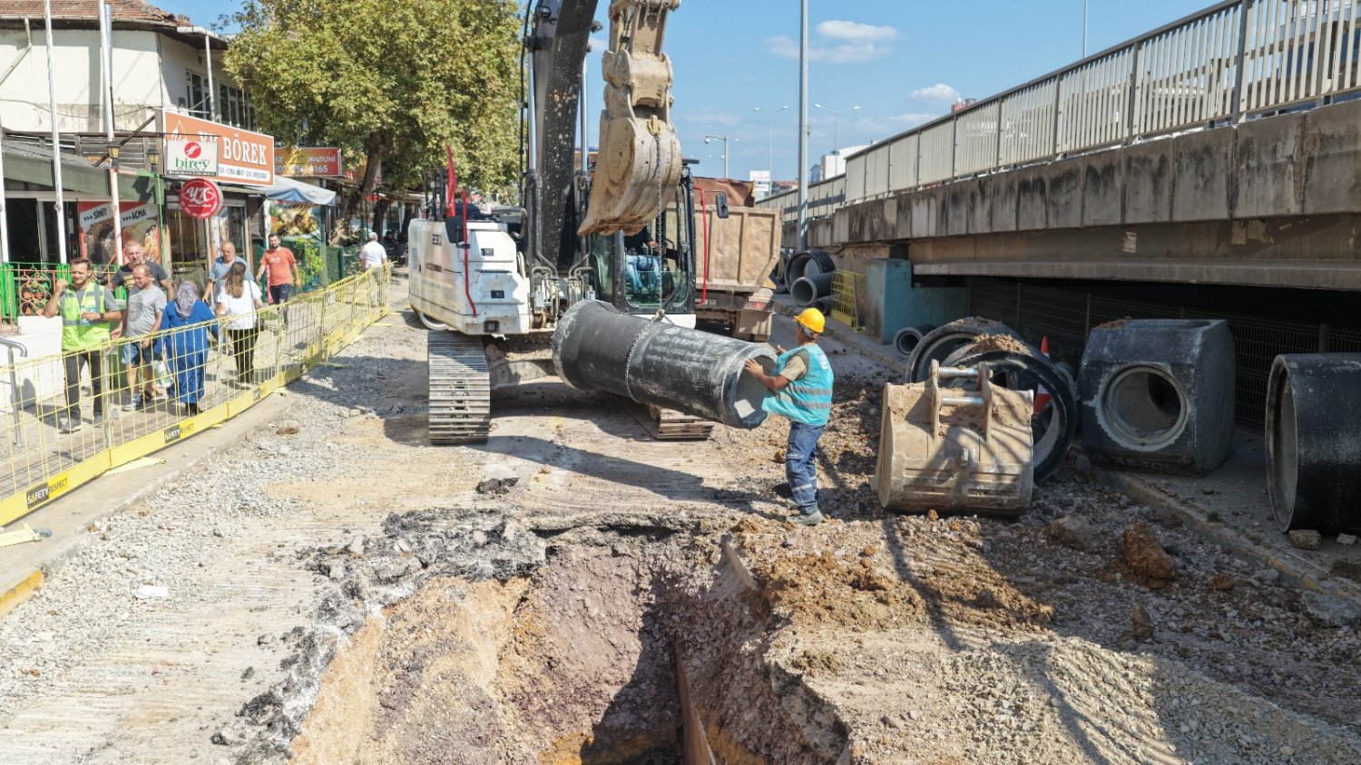 İSU, Körfez'de Esentepe Ve Kuzey Mahallelerinin Altyapısını Yeniliyor
