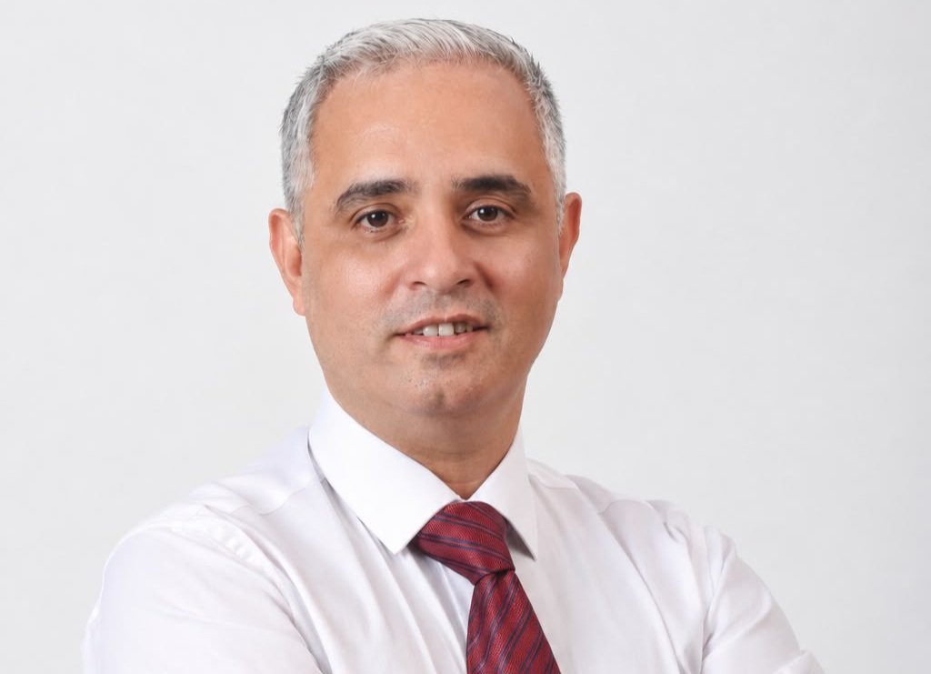 İzmit’te Yeni Parti Kurucu İlçe Yönetimi Belli Oldu