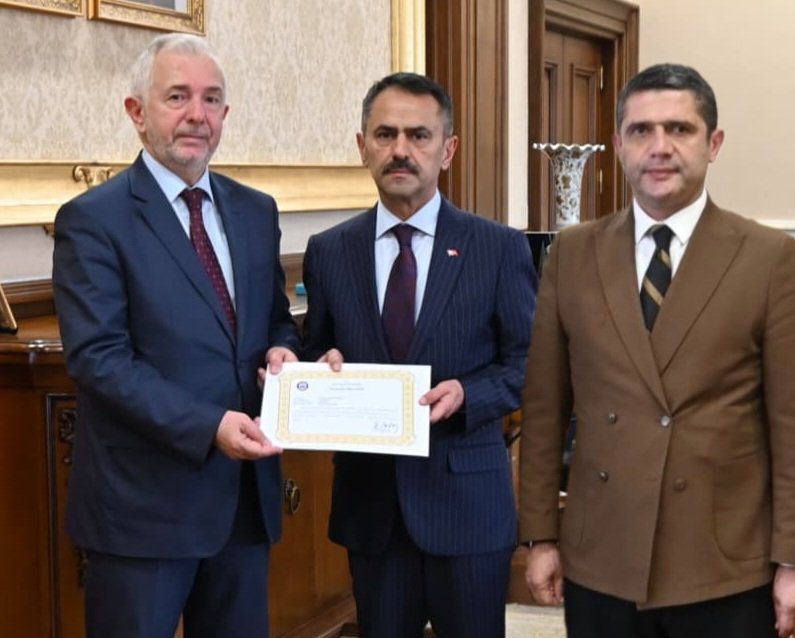 Kocaeli’de İki Bürokrata Veda Etti