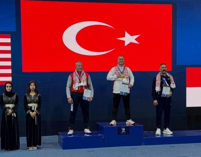 İzmitli Nazmi Kahveciler Dünya Şampiyonu Oldu!